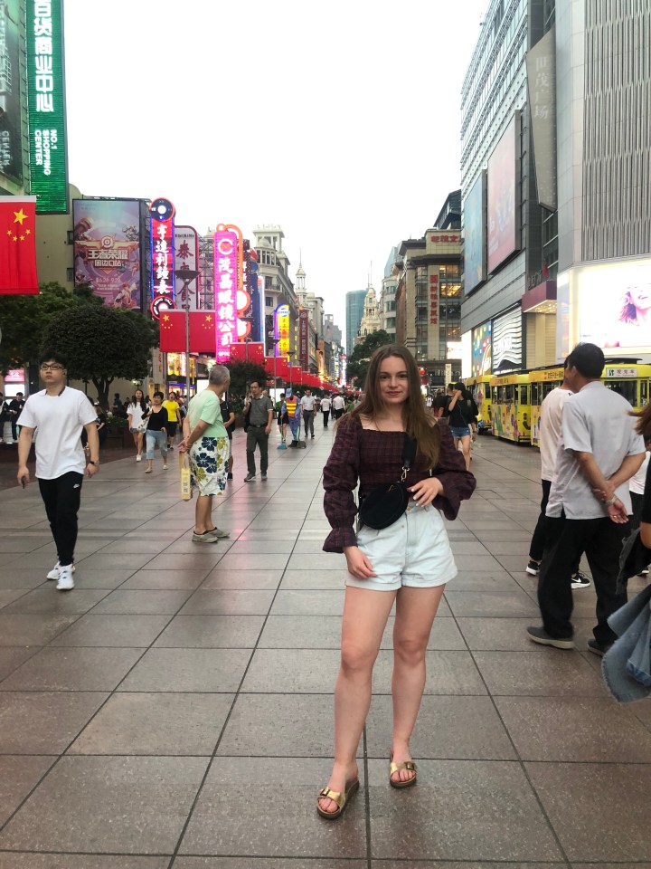 where-to-visit-in-shanghai-nanjing-pedestrian-street